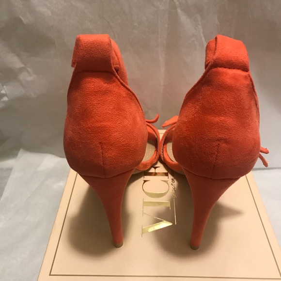 NIB VICES HEELS - Picture 3 of 4